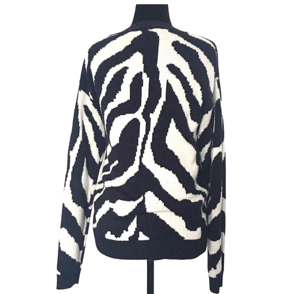 W118 by Walter Baker Zebra printed sweater small - Picture 4 of 12